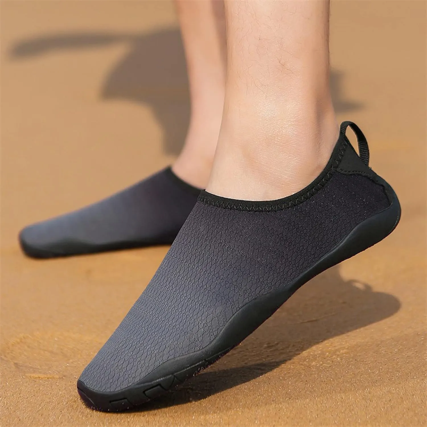 Aqu Shoes for Women Wide Width Water Shoes Barefoot Aqu Socks Quick-Dry Non Slip Shoes for Beach Swim Surf