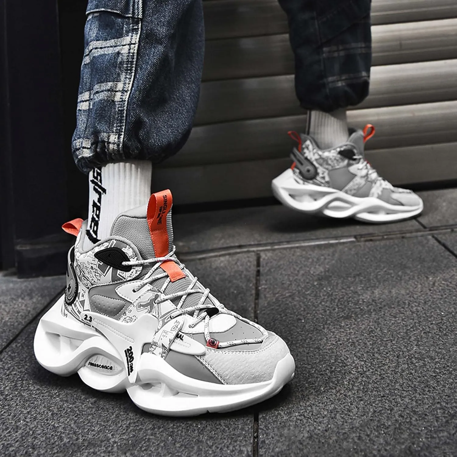 Men's Classic Noctilucent Casual and Fashionable Basketball Shoes Lightweight and Wide Edition Walking Shoes Team Sports Shoes Street Basketball Shoes Jogging Shoes Durable for Hiking Sports Shoes