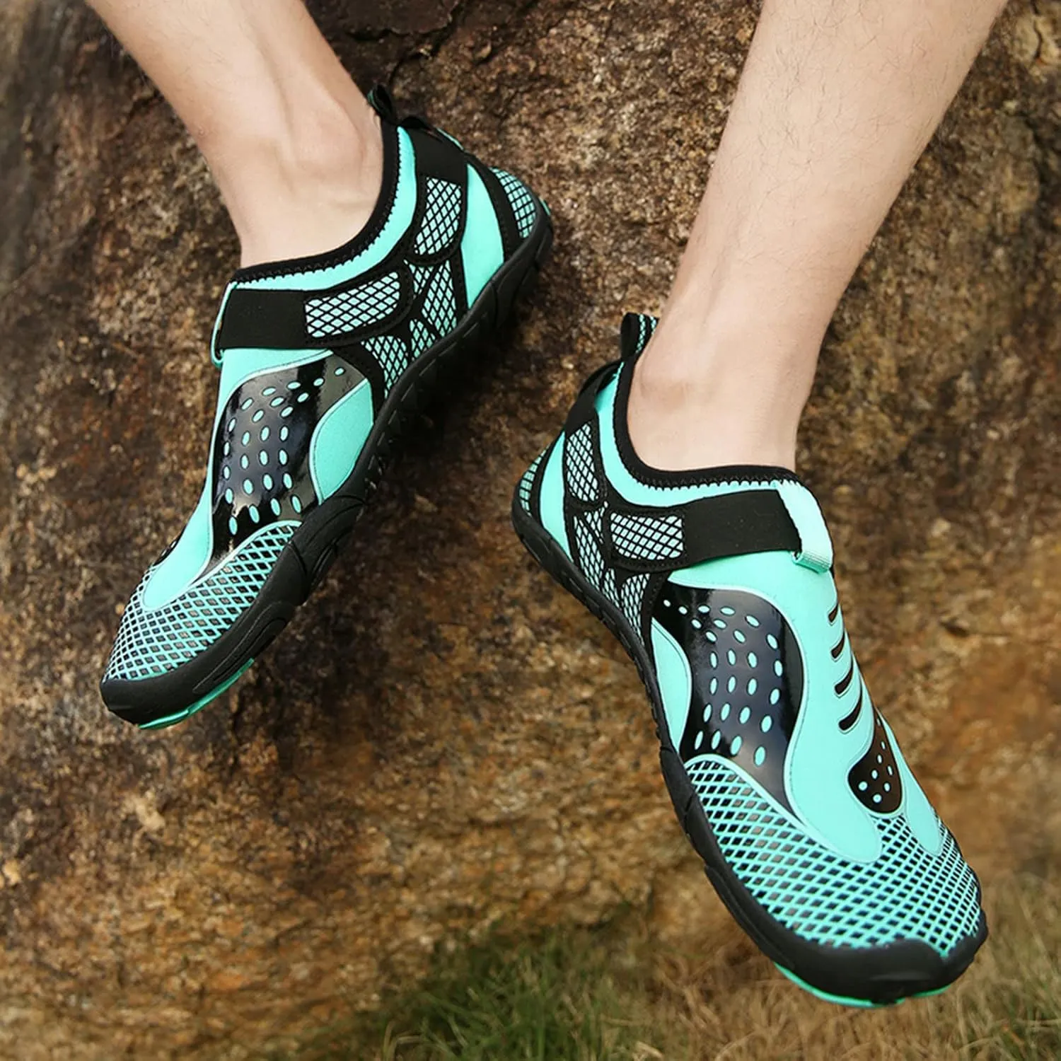 Summer Water Shoes Men and Women Quick Drying Shoes Hiking Swimming and Diving Shoes Tracing Shoes Light