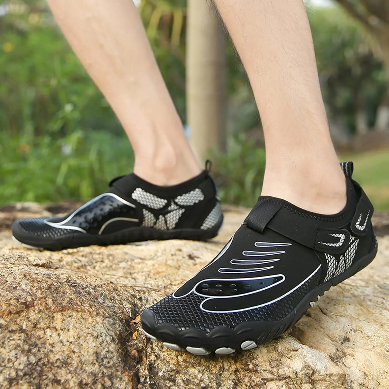 Summer Water Shoes Men and Women Quick Drying Shoes Hiking Swimming and Diving Shoes Tracing Shoes Light